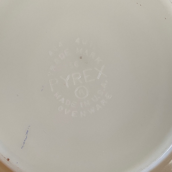 Vintage pyrex Beige and Brown Patterned Bowl